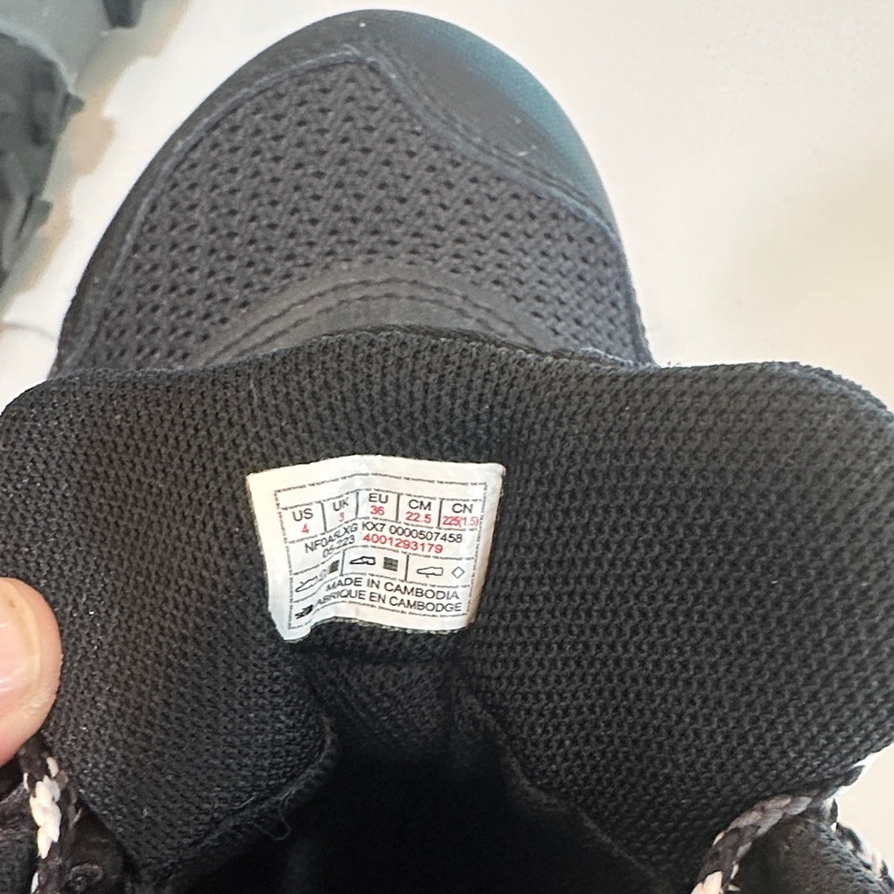 The North Face Kids Black Fastpack Waterproof Hiking Shoe - Picture 2 of 6